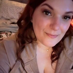 Meet your Posher, Efrosini